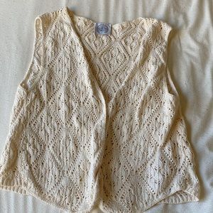 Crochet knit white cream sleeveless sweater vest vintage